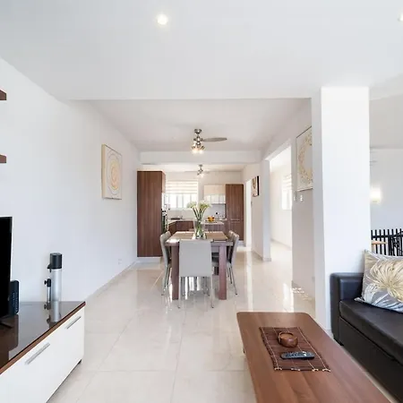 Seaview Rooftop, 3 Bed, 2 Bath Mellieha Exterior photo