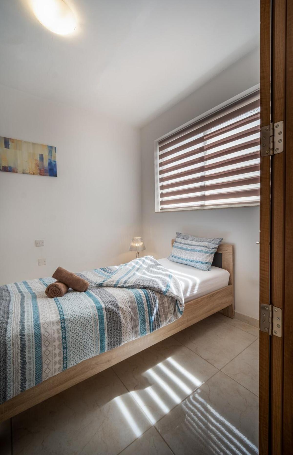 Seaview Rooftop, 3 Bed, 2 Bath Holiday home